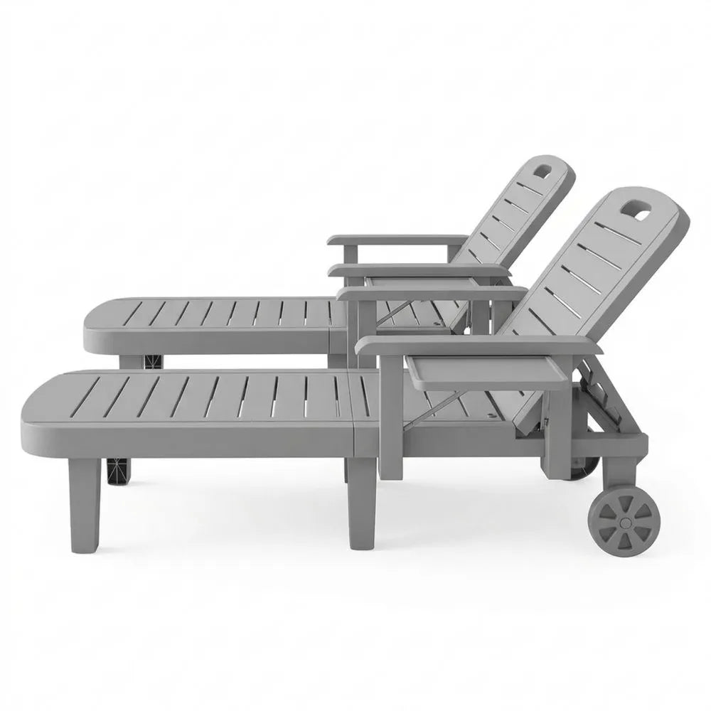 Verstellbare Sonnenliege mit Tisch für Garten, wetterfest, bis 120 kg, hellgrau